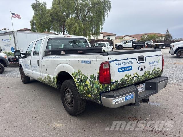 Ford F-250 Бортовые фургоны