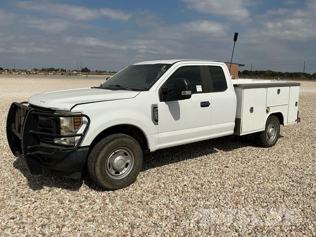 Ford F-250 Бортовые фургоны