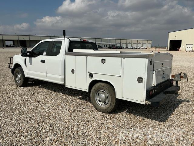 Ford F-250 Бортовые фургоны