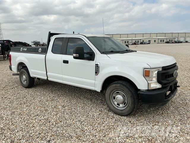 Ford F-250 Бортовые фургоны