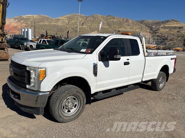 Ford F-250 Бортовые фургоны