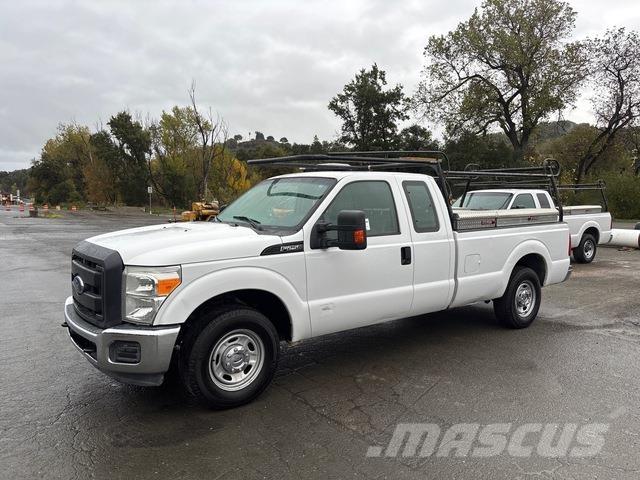 Ford F-250 Бортовые фургоны