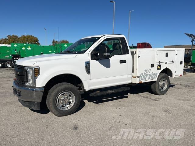 Ford F-250 Бортовые фургоны