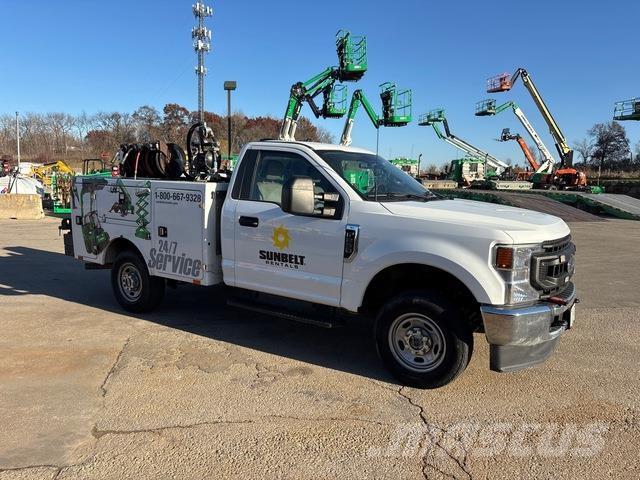 Ford F-250 Комбинированные дорожные машины