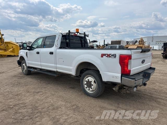 Ford F-350 Бортовые фургоны
