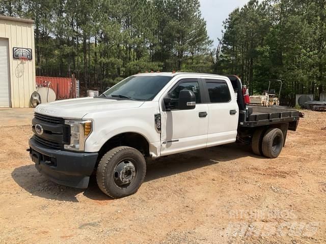 Ford F-350 Грузовики-платформы/боковая разгрузка