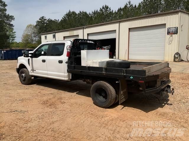 Ford F-350 Грузовики-платформы/боковая разгрузка