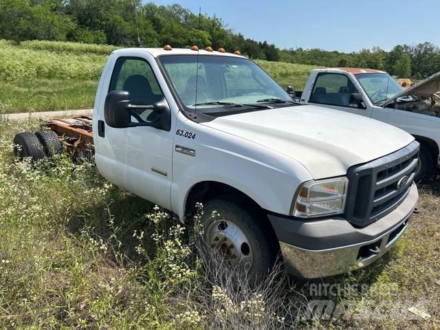 Ford F-350 Кабины