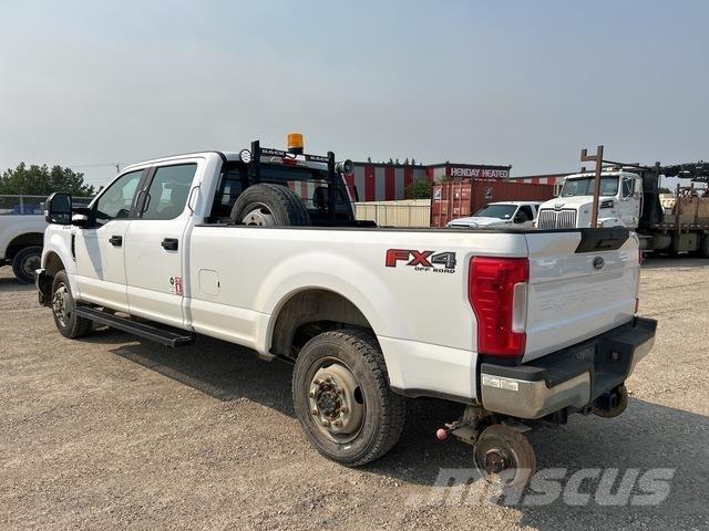 Ford F-350 Бортовые фургоны