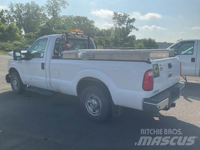 Ford F-350 Прочие фургоны