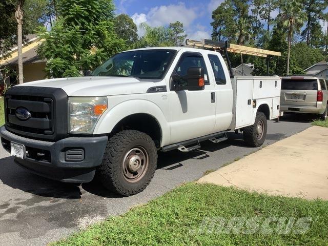 Ford F-350 Комбинированные дорожные машины
