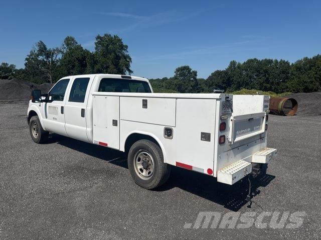 Ford F-350 Бортовые фургоны
