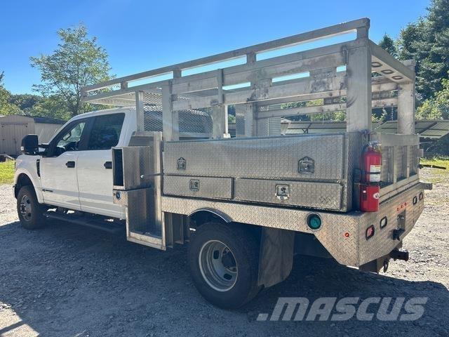 Ford F-350 Бортовые фургоны