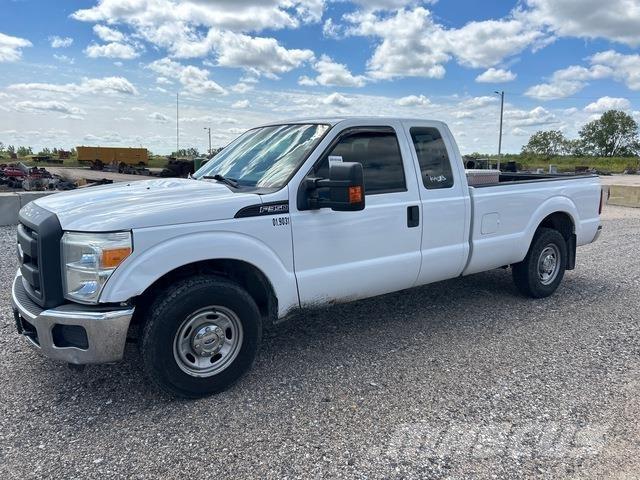 Ford F-350 Бортовые фургоны