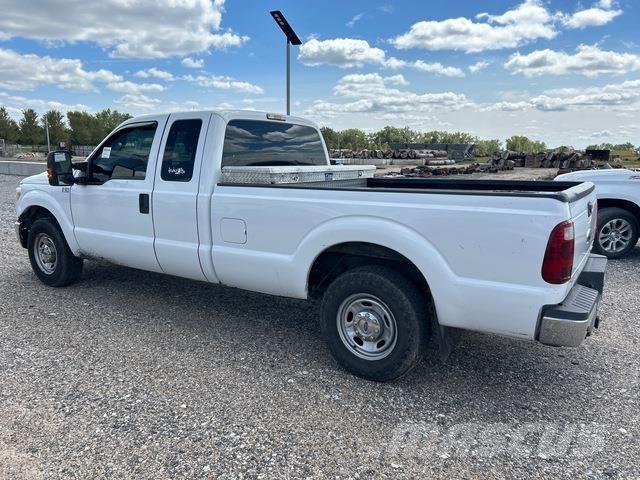 Ford F-350 Бортовые фургоны