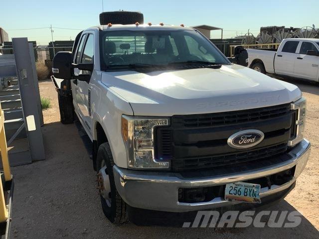 Ford F-350 Грузовики-платформы/боковая разгрузка