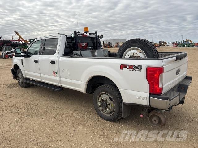 Ford F-350 Бортовые фургоны