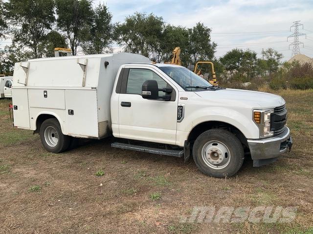 Ford F-350 Бортовые фургоны