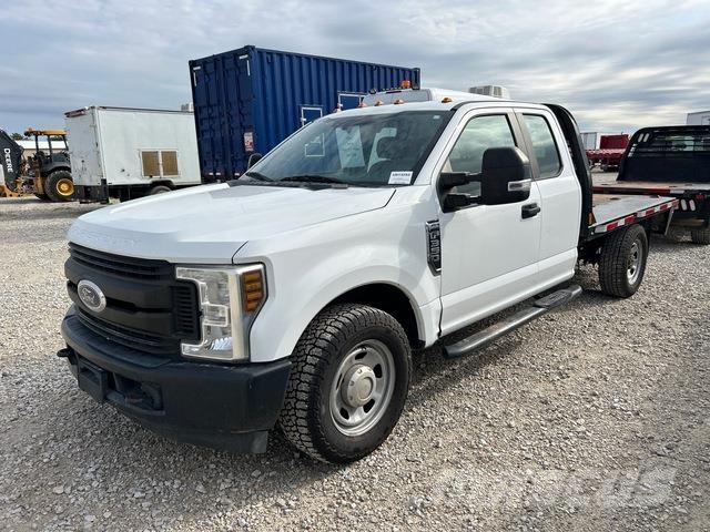 Ford F-350 Грузовики-платформы/боковая разгрузка