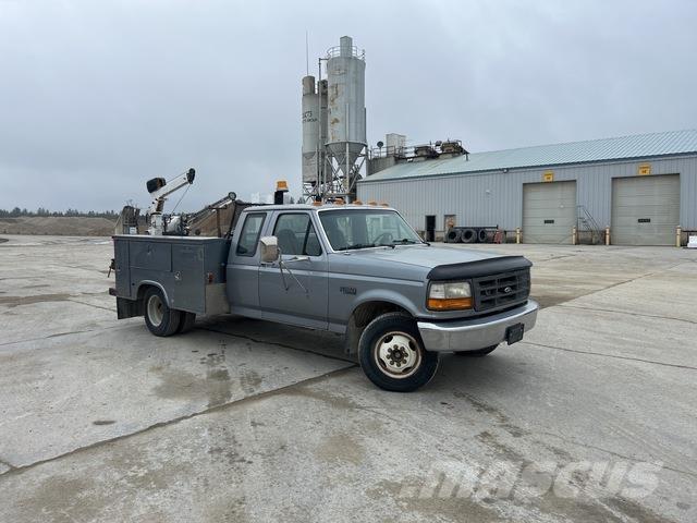 Ford F-350 Комбинированные дорожные машины