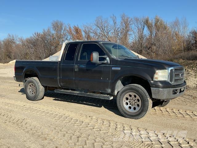 Ford F-350 Бортовые фургоны