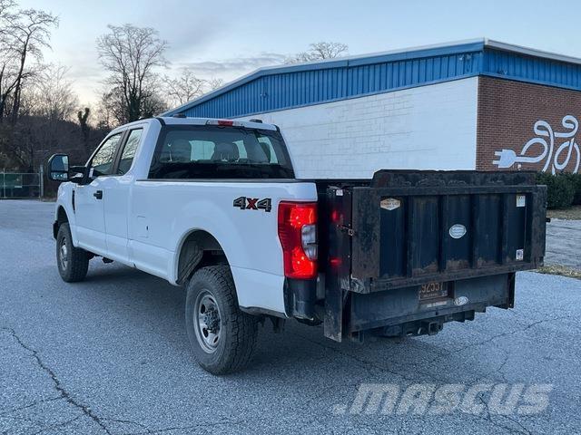 Ford F-350 Бортовые фургоны