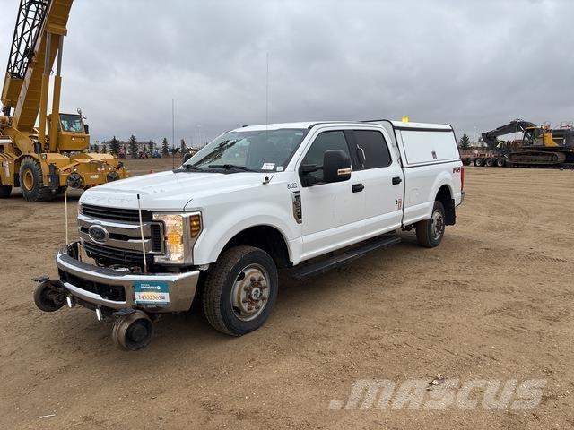 Ford F-350 XL Бортовые фургоны