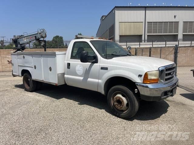 Ford F-450 Комбинированные дорожные машины