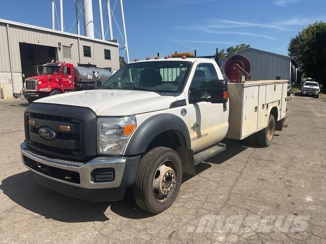 Ford F-450 Комбинированные дорожные машины