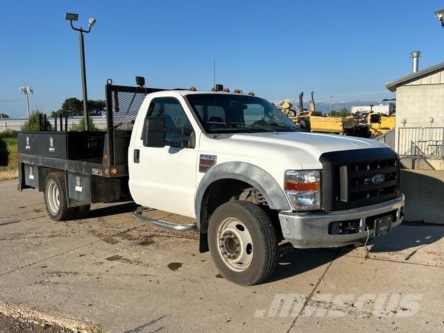 Ford F-450 Грузовики-платформы/боковая разгрузка