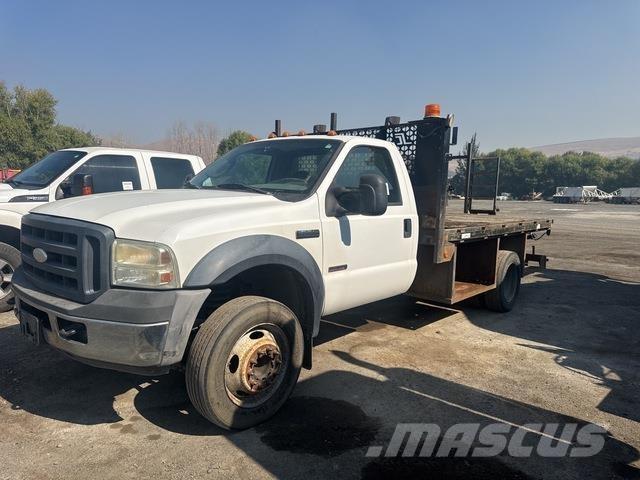 Ford F-450 Грузовики-платформы/боковая разгрузка
