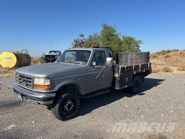 Ford F-450 Грузовики-платформы/боковая разгрузка