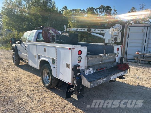 Ford F-450 Комбинированные дорожные машины