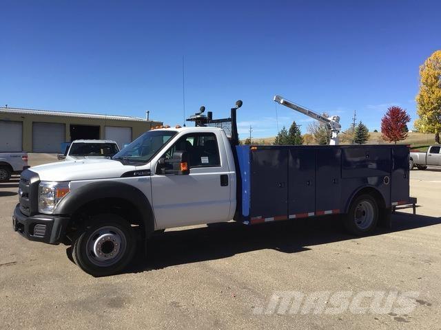 Ford F-450 Комбинированные дорожные машины