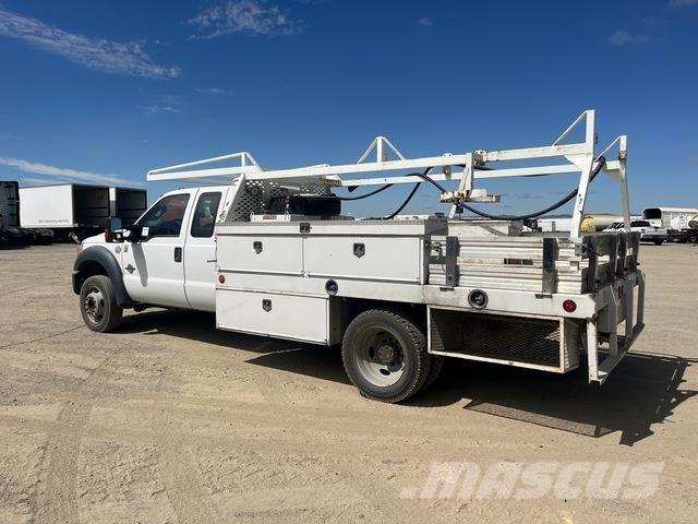 Ford F-450 Грузовики-платформы/боковая разгрузка