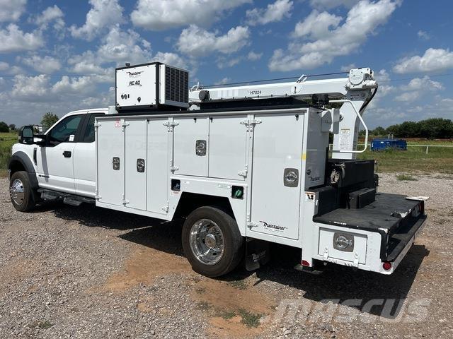 Ford F-550 Комбинированные дорожные машины