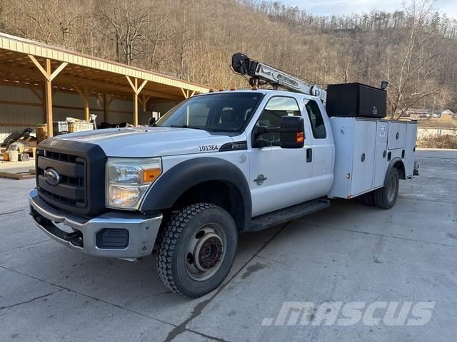 Ford F-550 Комбинированные дорожные машины