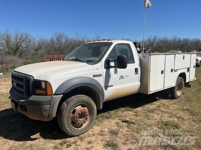 Ford F-550 Комбинированные дорожные машины