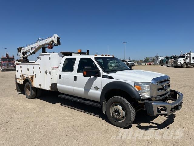 Ford F-550 Комбинированные дорожные машины
