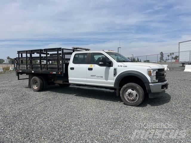 Ford F-550 Грузовики-платформы/боковая разгрузка
