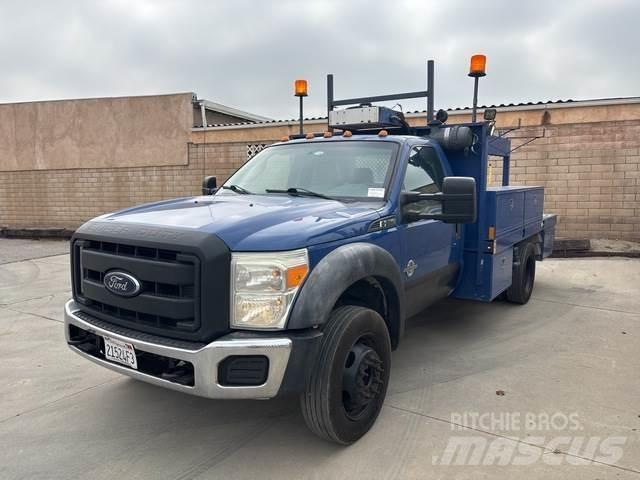 Ford F-550 Бортовые фургоны