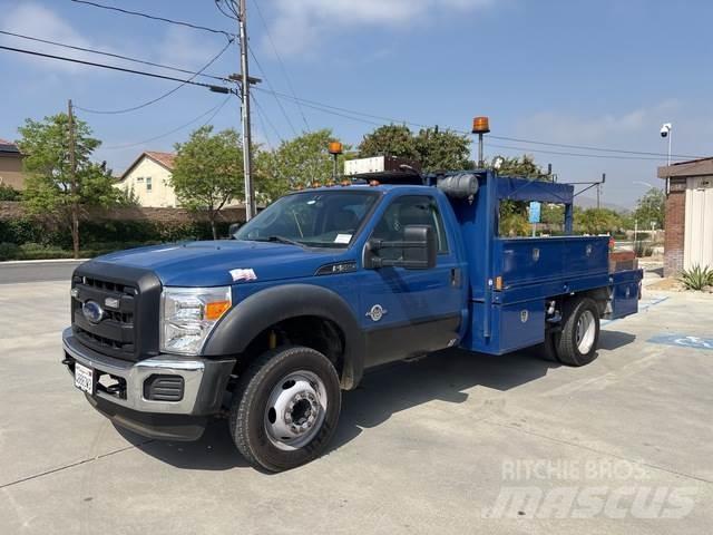 Ford F-550 Бортовые фургоны