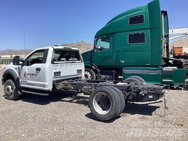 Ford F-550 Кабины