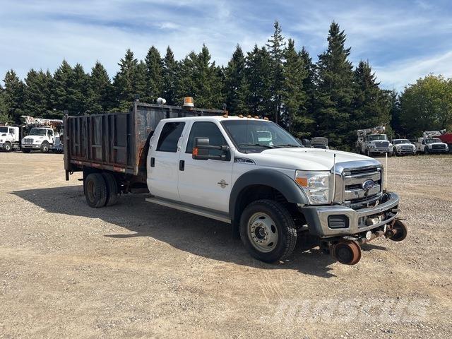 Ford F-550 Грузовики-платформы/боковая разгрузка