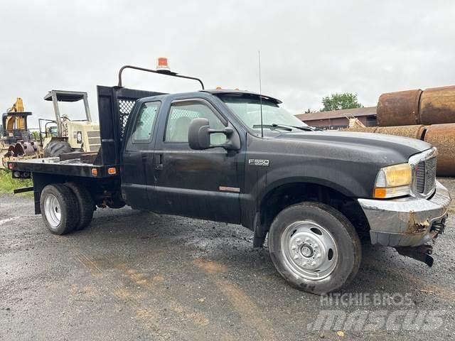 Ford F-550 Грузовики-платформы/боковая разгрузка
