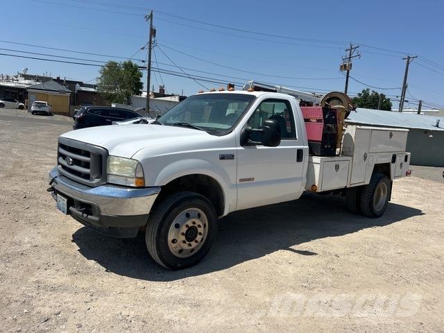 Ford F-550 Комбинированные дорожные машины