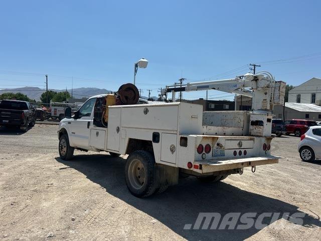 Ford F-550 Комбинированные дорожные машины