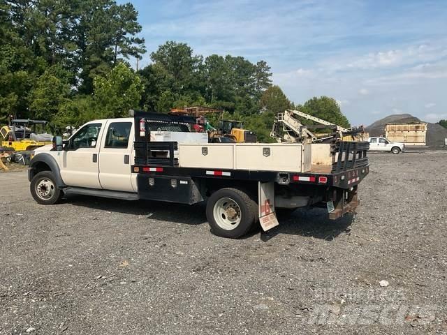 Ford F-550 Грузовики-платформы/боковая разгрузка