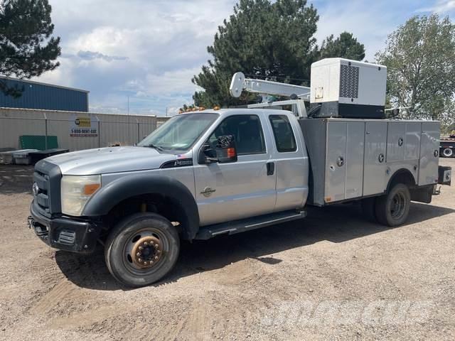Ford F-550 Комбинированные дорожные машины