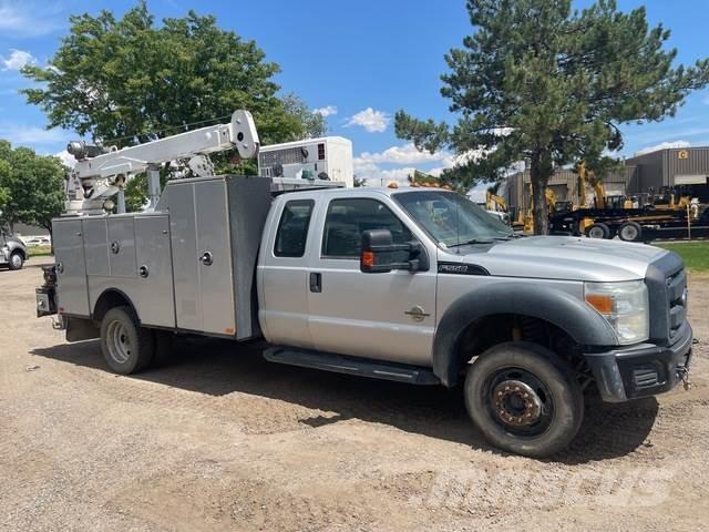 Ford F-550 Комбинированные дорожные машины